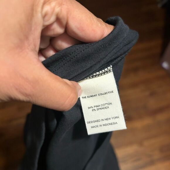 New The Sunday Collective T Shirt - Picture 4 of 6